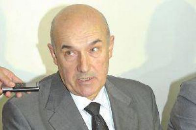 Fuerte cruce entre el IOSEP y Colegio de M�dicos por el cirujano acusado de sobrefacturar