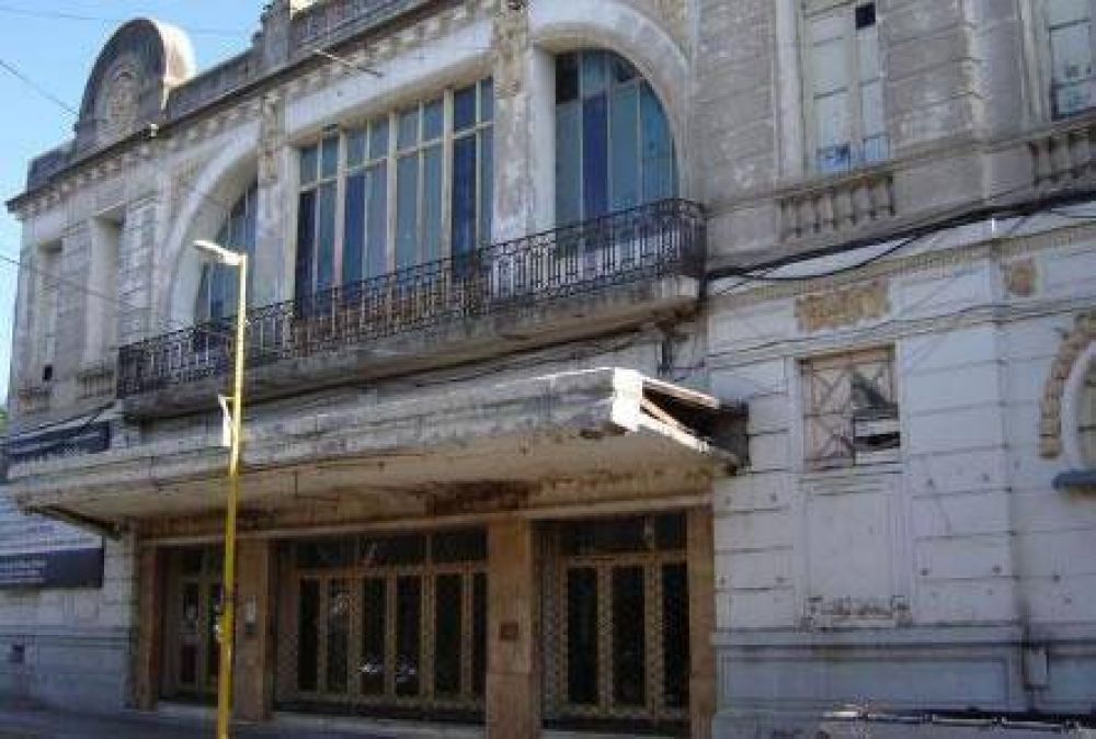 Se abren los sobres de la licitaci�n para la refacci�n de los camarines del Teatro