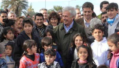 Diferentes posturas opositoras sobre la fecha de las elecciones