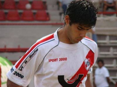 Tob�as Albarrac�n, el riojano que convirti� el gol en la final por el ascenso