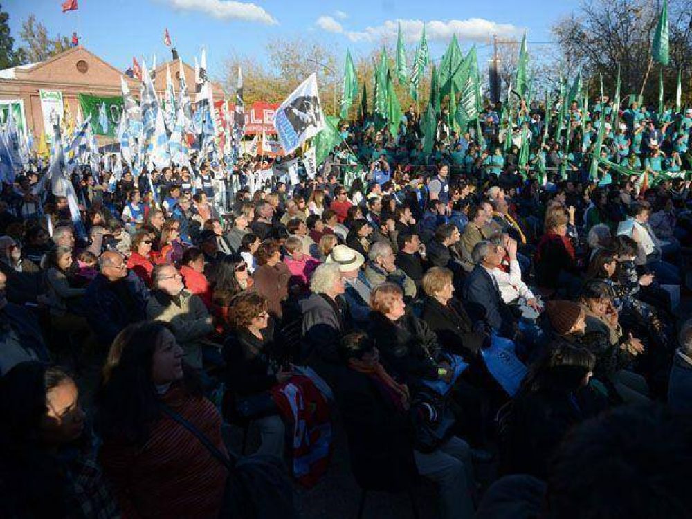 La militancia kirchnerista pide darle continuidad al proyecto