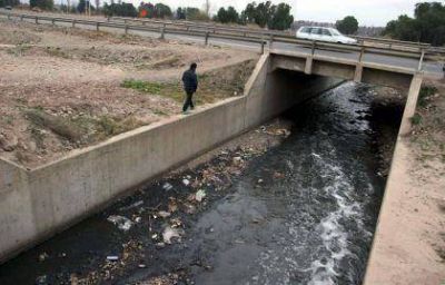 Agroindustrias contaminan el agua