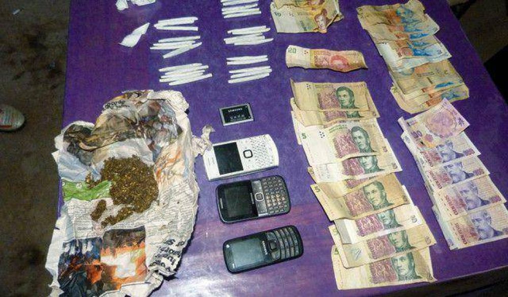 Hallan droga y $24.000 en m�s una decena de allanamientos