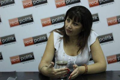 Sabrina Rodr�guez: �Pedimos que est�n presentes las obras hidr�ulicas que necesitan los vecinos�