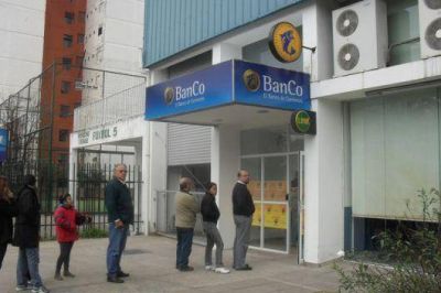Desde el mi�rcoles, la Provincia vuelca $350 millones al pago del aguinaldo y los $600