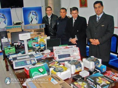 Entregan elementos tecnol�gicos para Drogas Peligrosas