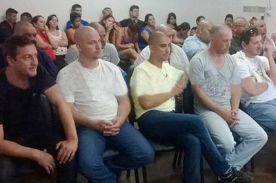 Concedieron la prisi�n domiciliaria a los 17 polic�as detenidos en Concordia