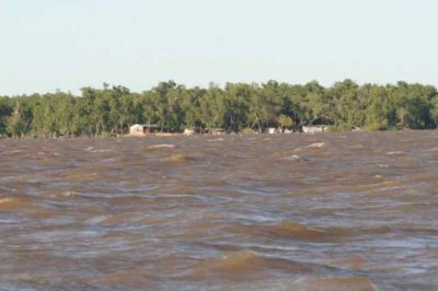 Prev�n que el viernes llegue la crecida del Paran� a la provincia