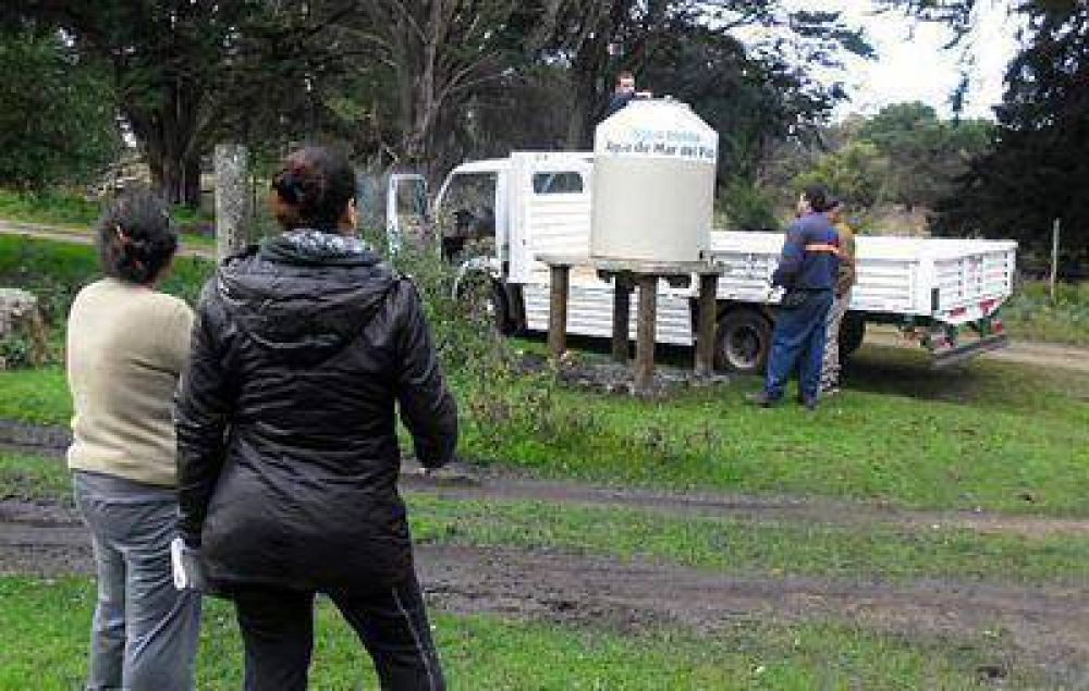 Vecinos destacan el compromiso de OSSE con la provisi�n de agua para la zona norte