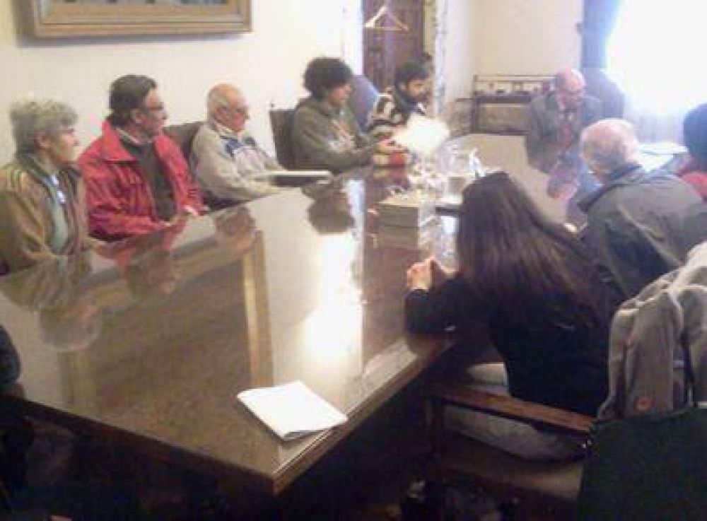 M�s pruebas para expulsarlo