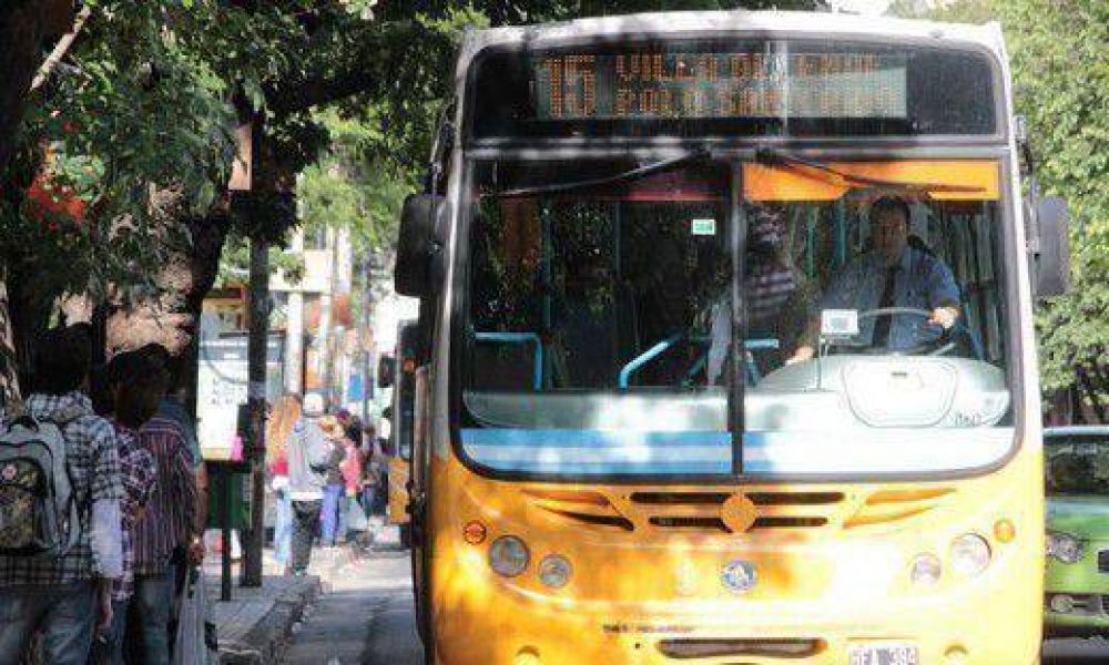 UTA firmar�a hoy un aumento salarial del 32% para choferes