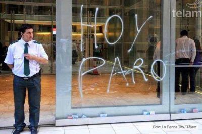 Nuevo paro bancario, por espacio de una hora, los d�as mi�rcoles y jueves