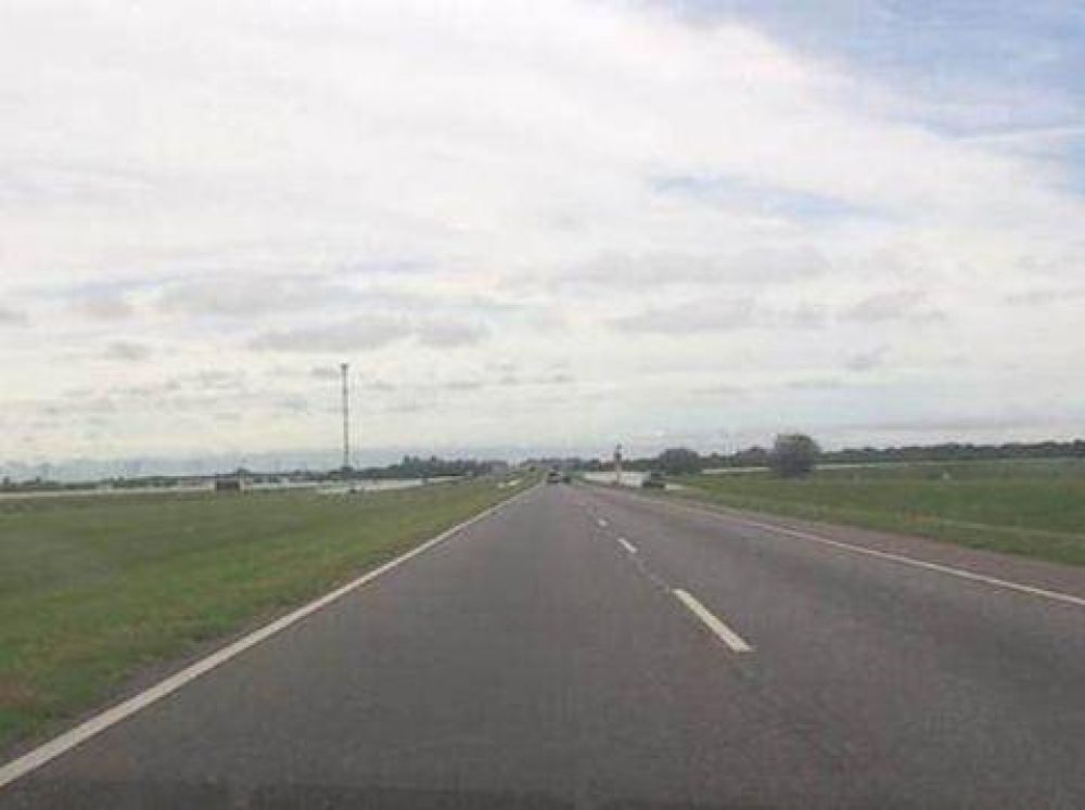 Falleci� un joven por un accidente en la Autopista