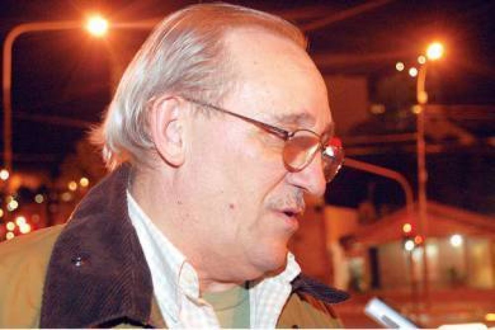 Risso: �La Ley Corta permiti� negociados y saqueos a Chubut� 