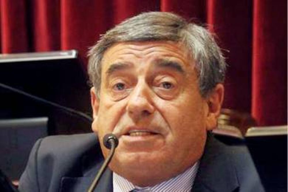 Cimadevilla: �Buzzi, Das Neves y Yauhar son la misma alternativa�
