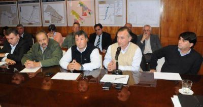 Soto: �Tratamos que inversi�n educativa, la m�s alta de los �ltimos 40 a�os, llegue al pueblo�