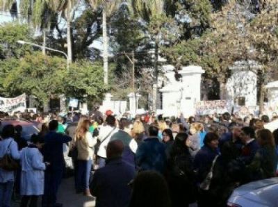 Paro en la UNT: La protesta se sentir� hoy en el Rectorado