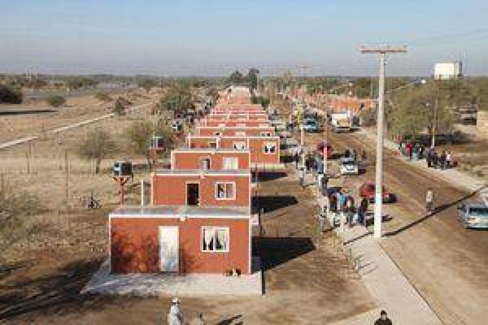 Entregaron 100 mdulos habitacionales en La Chimbera