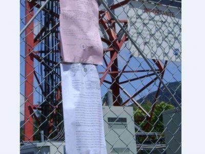 Piden urgente retiro de antenas de telefon�a m�vil 