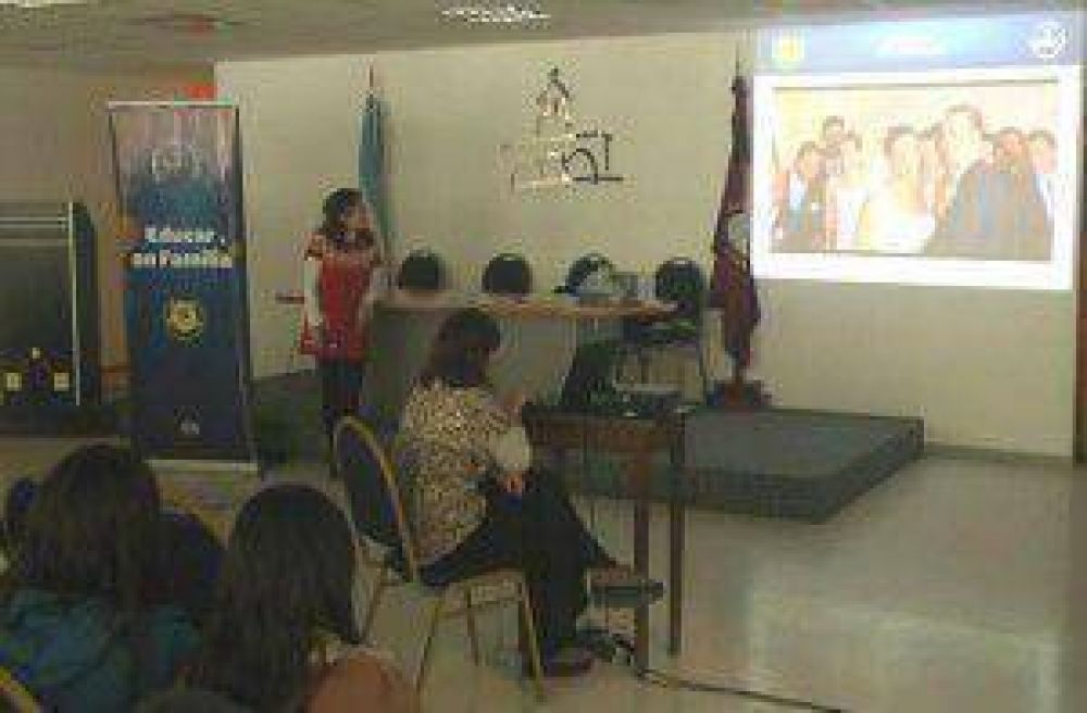 Concientizan a vecinos sobre el consumo responsable de alcohol