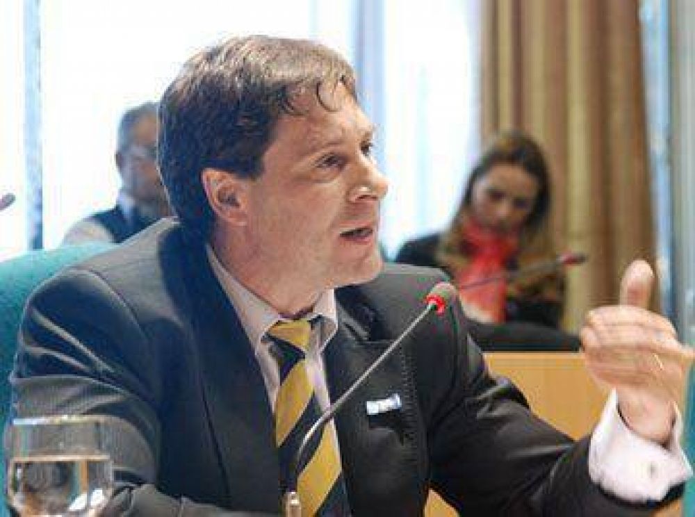 Reforma electoral de Santa Cruz �debe ser amplia e integral�