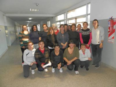 COMENZARON LAS CLASES MUNICIPALES DE GIMNASIA PARA ADULTOS EN LA EP�2