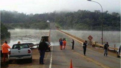 Ya hay rutas anegadas por la crecida del Paran�