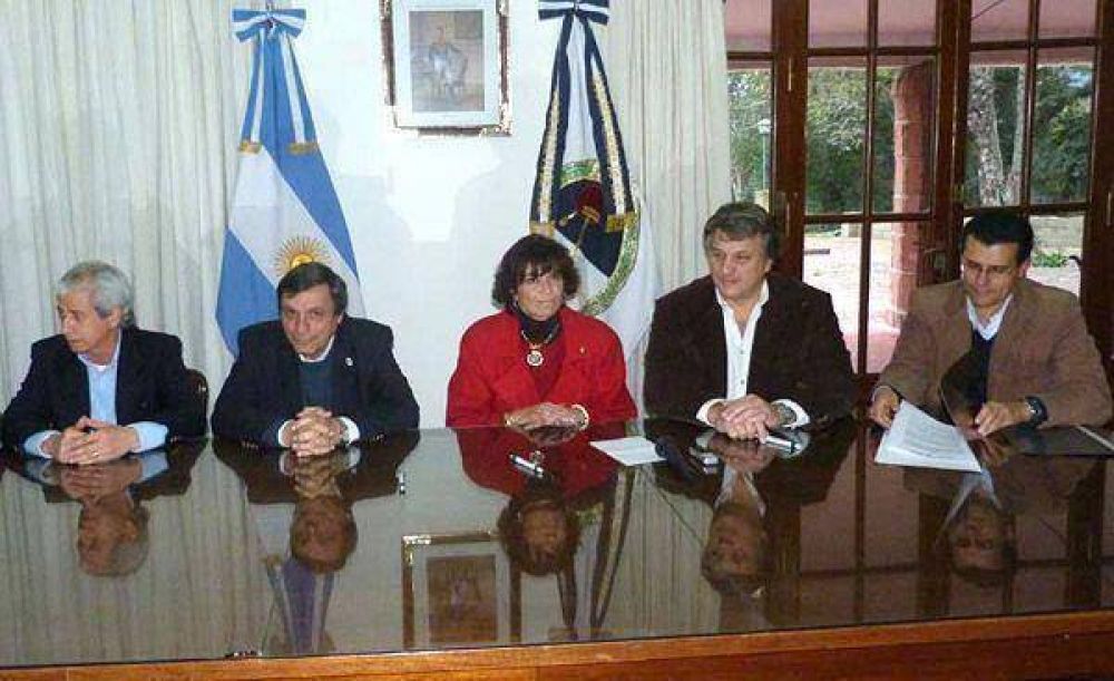 Escuelas: Convenio entre Producci�n y Educaci�n