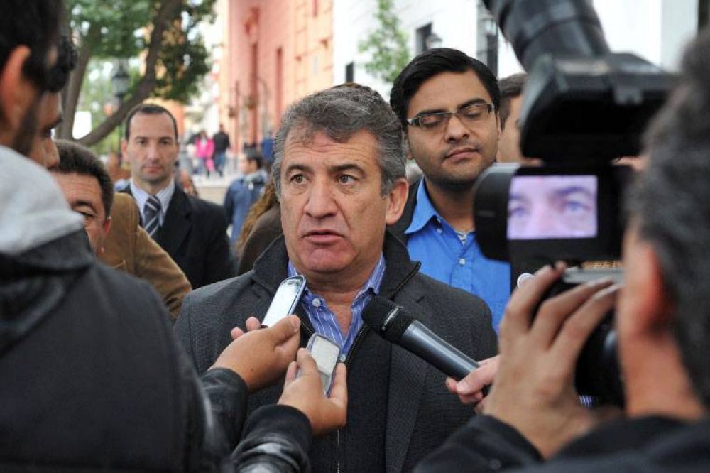 Urribarri coordina acciones con Naci�n ante el anuncio de la creciente