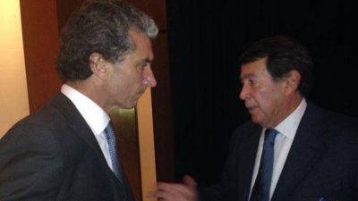 Alasino vino con las manos vac�as de encuentro sciolista en Buenos Aires
