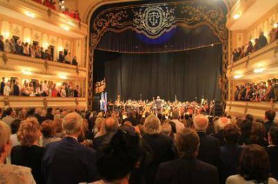 El Teatro Gualeguaych� llega este mi�rcoles a los 100 a�os