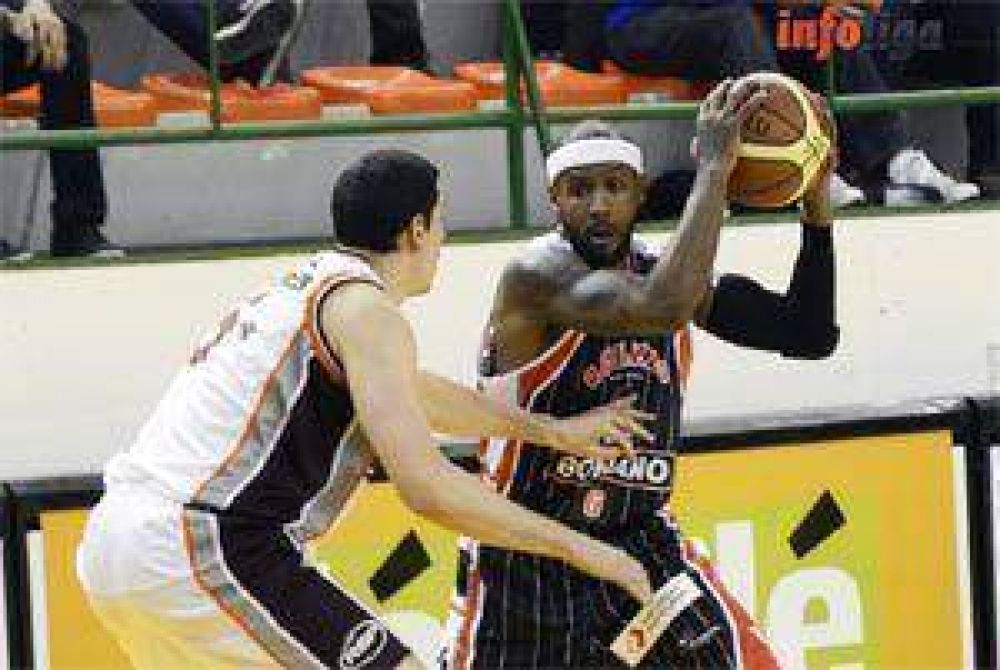 Quilmes cerr� con Walter Baxley por dos temporadas m�s