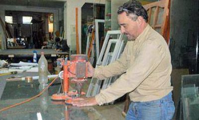 Los trabajadores vidrieros del pa�s conmemoran hoy su D�a