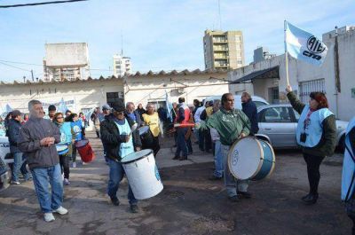 ATE responde a los intendentes: �obedecen a su amo Jorge y desprecian al trabajador