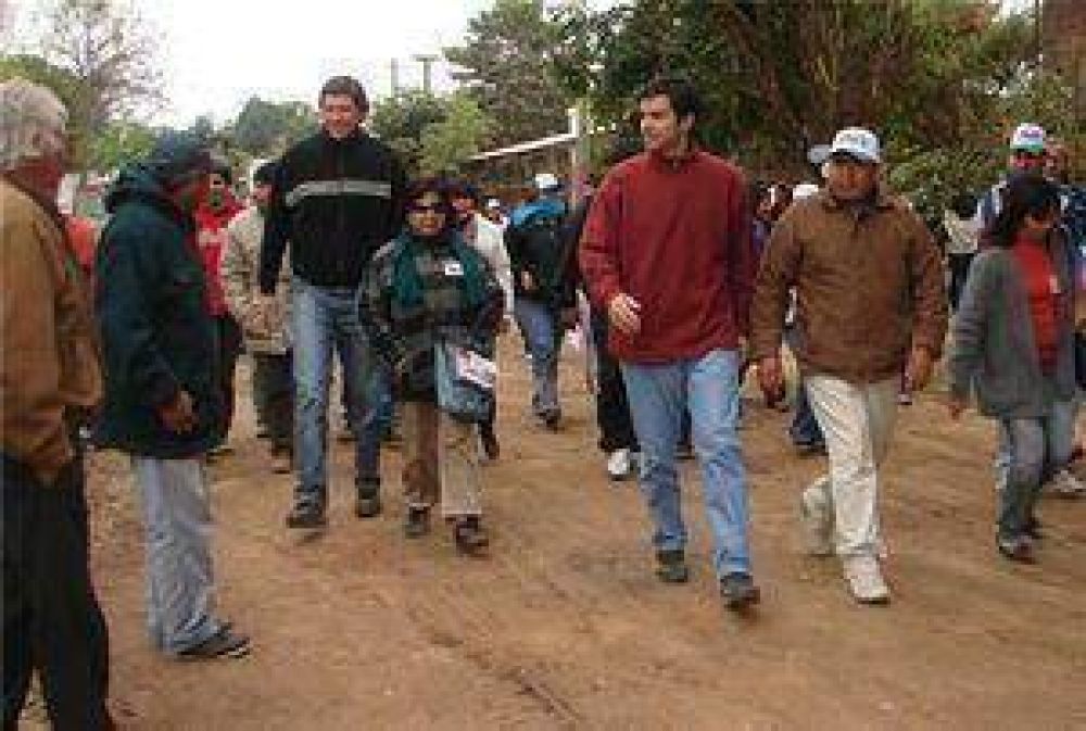  Fernando Yarade recorrio Tartagal y hoy cierra en el departamento de Oran.