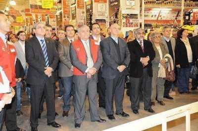 El Intendente Infante particip� de la apertura de una sucucursal de Easy en la ciudad Capital