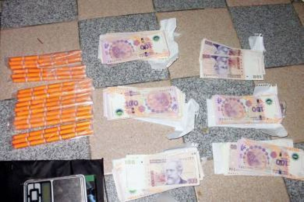 Detienen a seis individuos y secuestran 48 kilos de drogas, armas de fuego y unos 200.000 pesos
