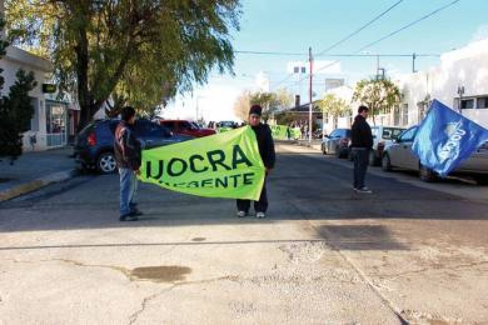 UOCRA apoya a los trabajadores municipales