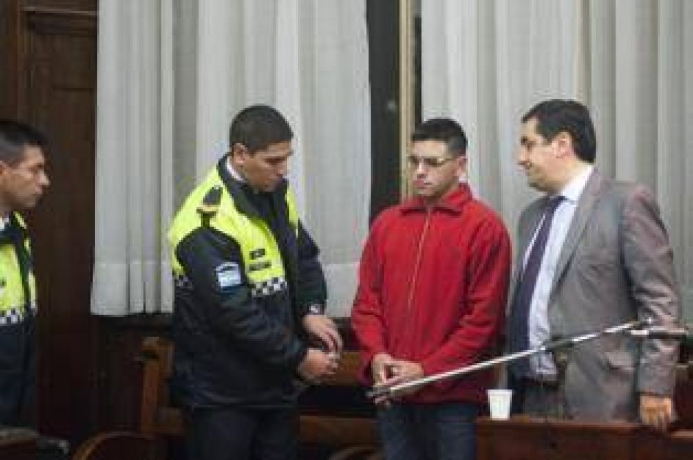 Mart�n recibe la m�xima pena por quemar y matar a su novia
