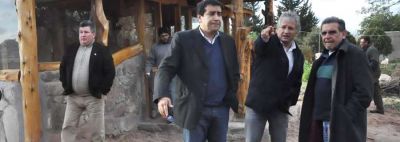 Beder en Olta: anunci� construcci�n del puente, ampliaciones de dos escuelas y mayor cupo de viviendas