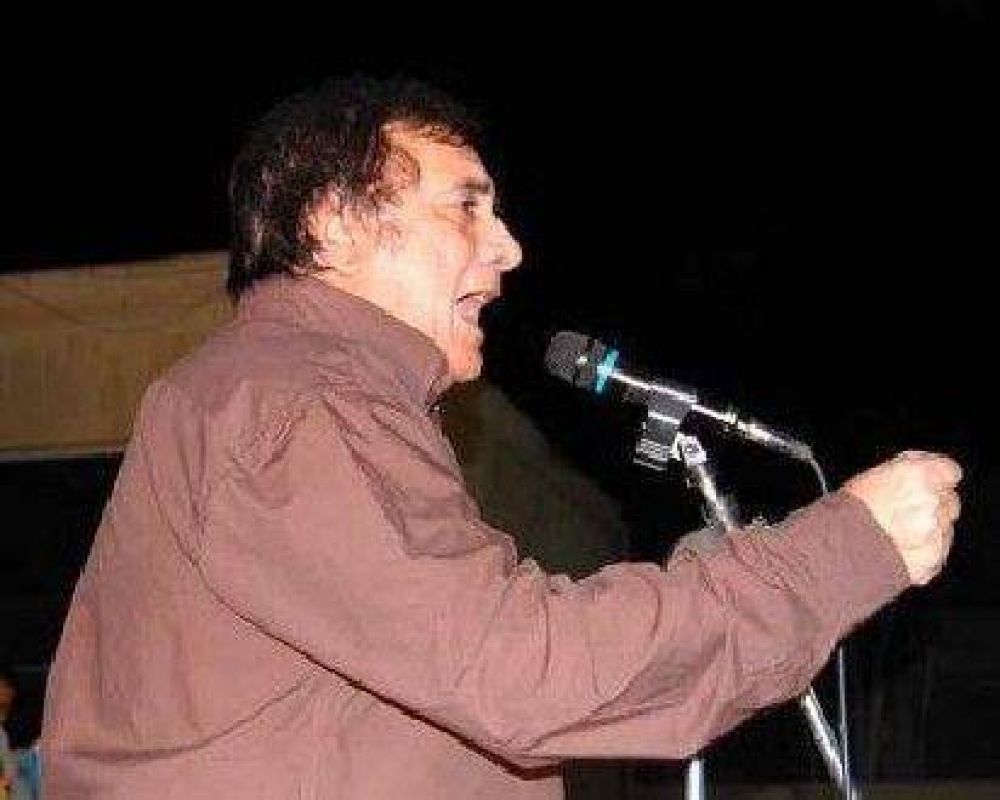 Ram�n Saadi cierra la campa�a en la Plaza de la Estaci�n