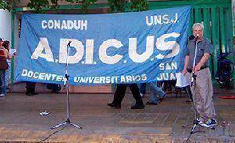  Por paro universitario, mesas de ex�menes est�n en peligro