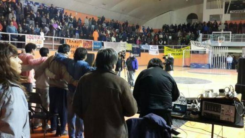 Los municipales lograron un aumento del 46% y levantaron el paro