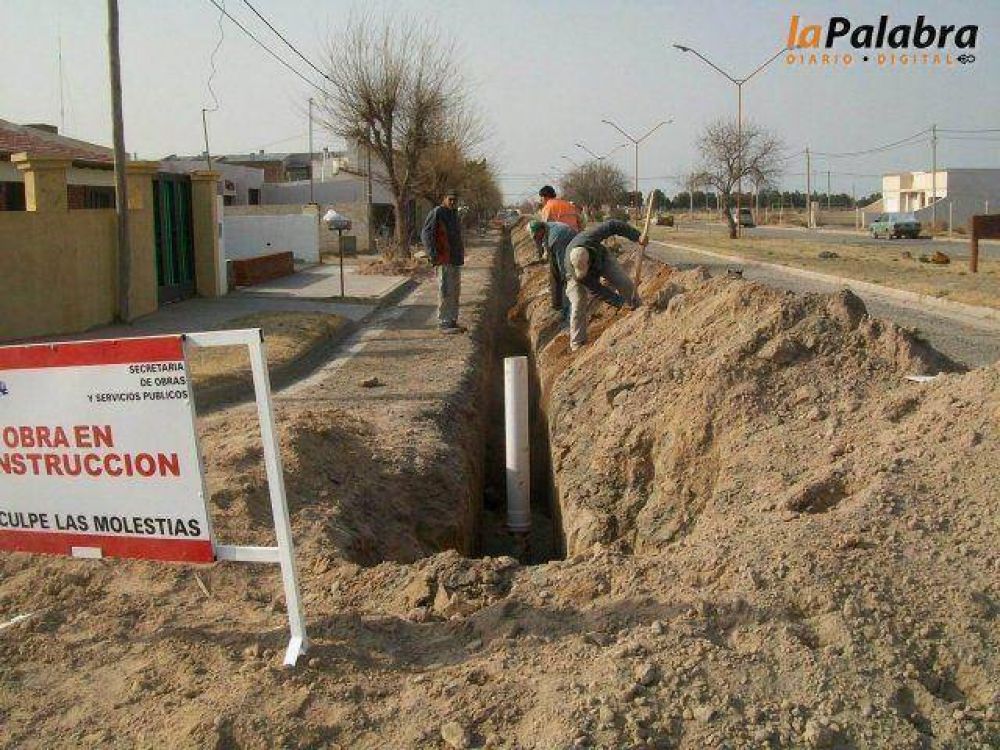 Cloacas y cord�n cuneta: obras que mejoran la calidad de vida de la gente 