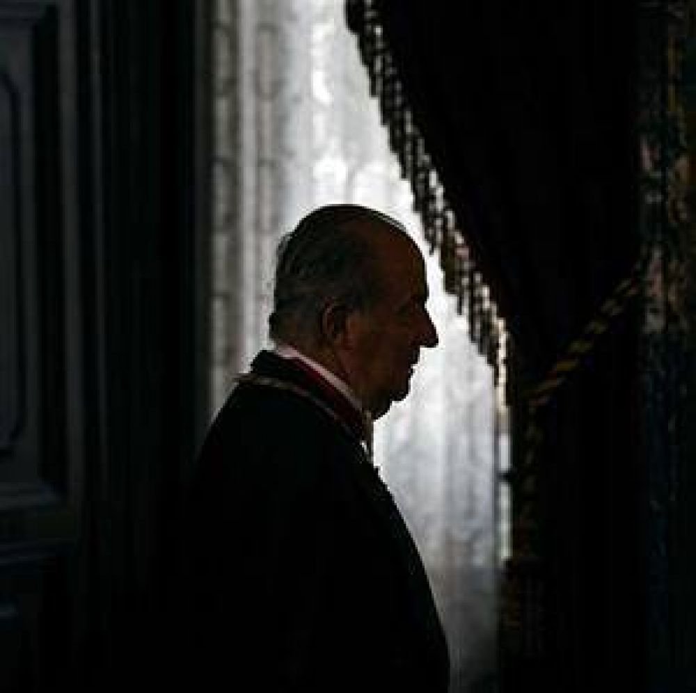 Alerta en Espa�a por el aluvi�n de demandas que podr�a caer sobre el rey