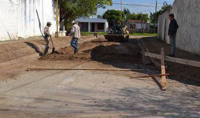 Culmina la construcci�n de cordones cuneta y desag�es