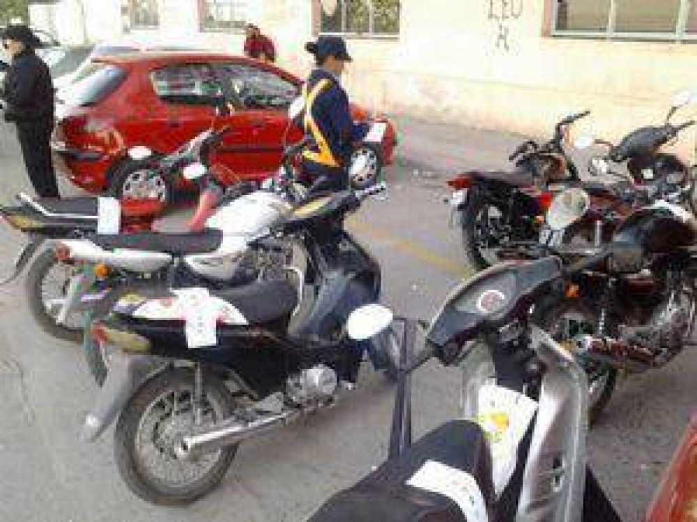 Secuestran 190 motos, 8 autos, 2 camionetas y 2 camiones