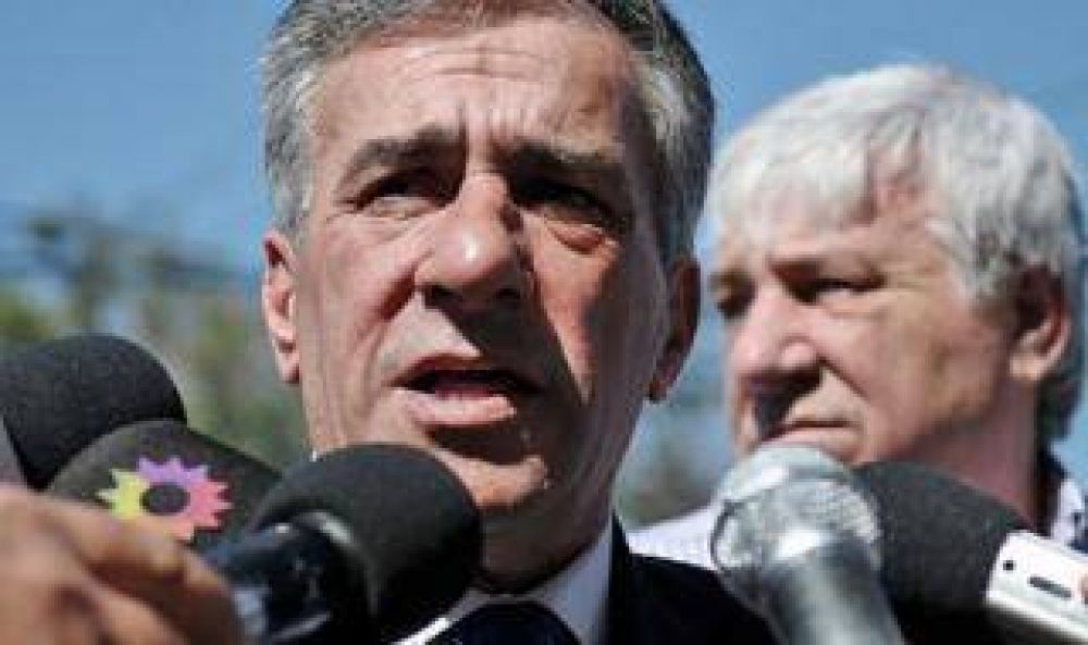 Polic�a Comunal: Cariglino denuncia que Ministra de Scioli ofreci� fondos a cambio de un voto