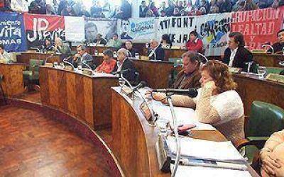 Fuertes cruces por un pedido de pasar a planta a personal contratado