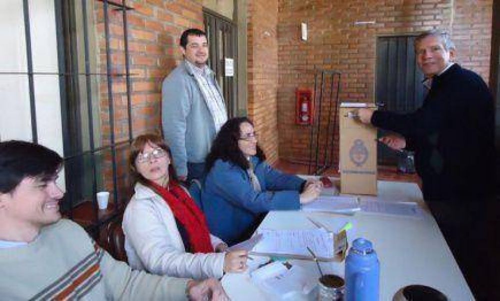 Garassino llam� a la participaci�n de todos los claustros de la UNaM